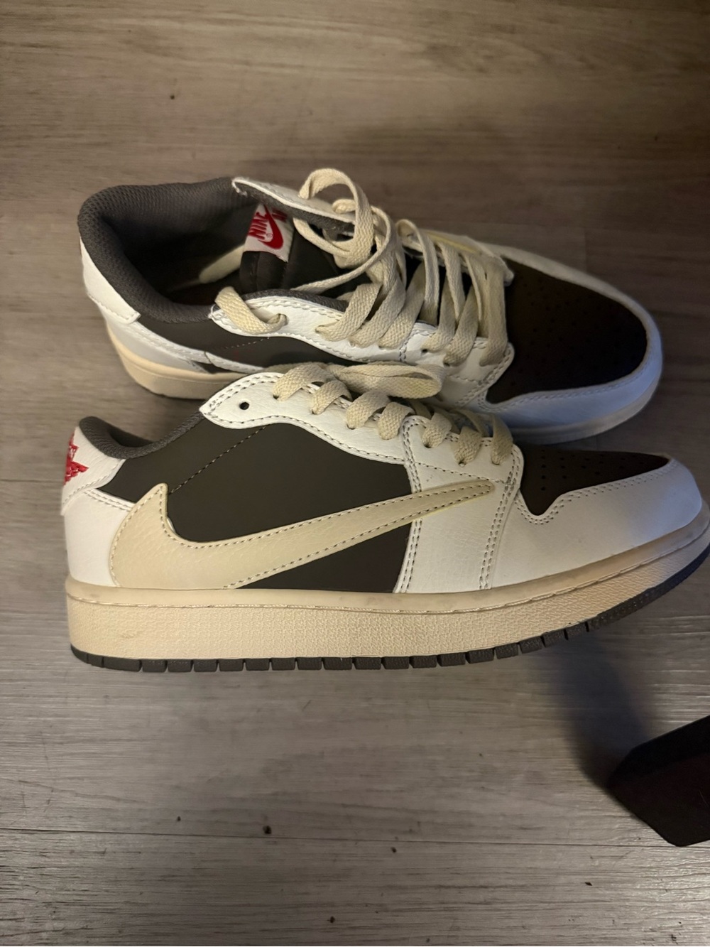 Nike Men’s Low-Top Sneakers - Black, White & Cream